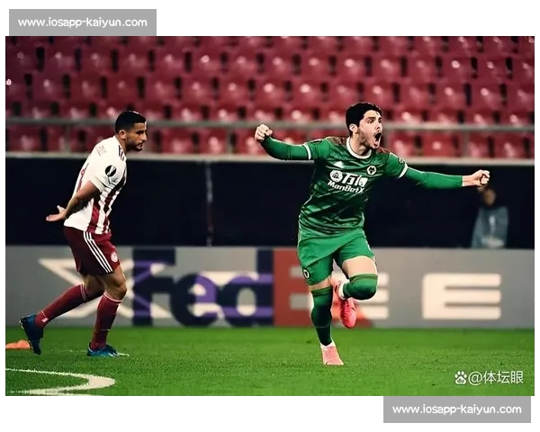 滕哈赫力挽希克留队!英超意甲豪门争抢捷克锋霸