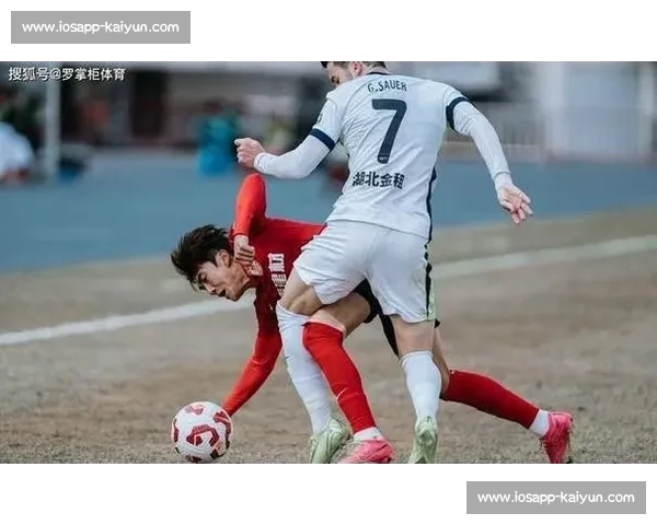 臧一锋:李金羽言传身教重塑锋线,高效射手盛赞团队化学反应 臧一锋:李金羽言传身教重塑锋线,高效射手盛赞团队化学反应