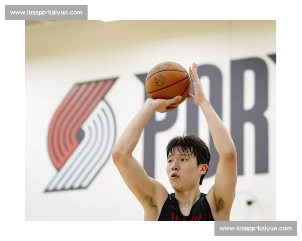 杨瀚森试训征服开拓者 主帅盛赞全场最佳 扣篮王之子无奈称难以招架